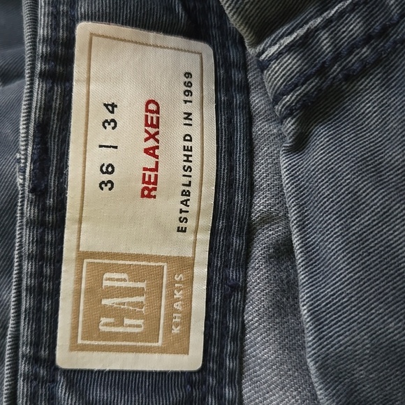 GAP Men's Relaxed Navy Khakis Size 36x34 - Picture 5 of 6